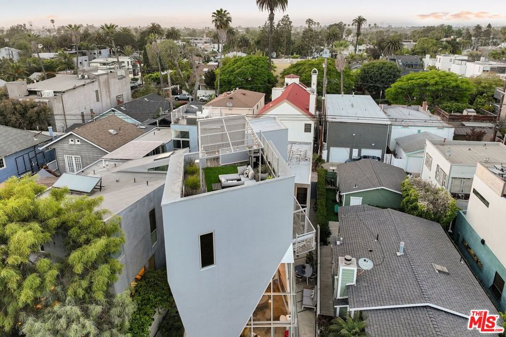 main property photo 63
