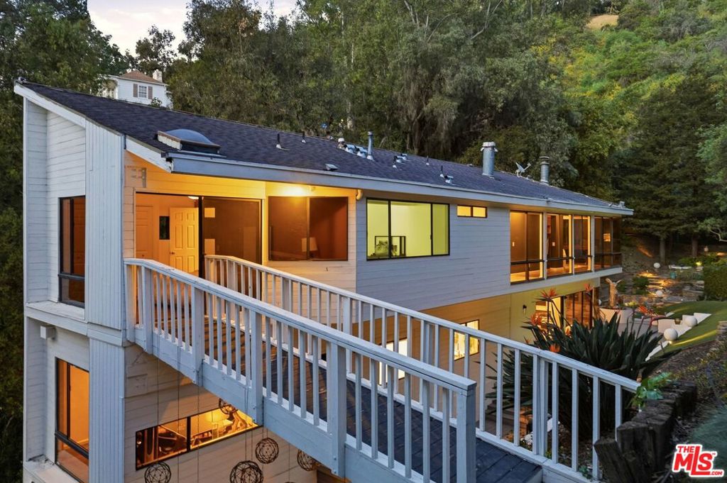 main property photo 54