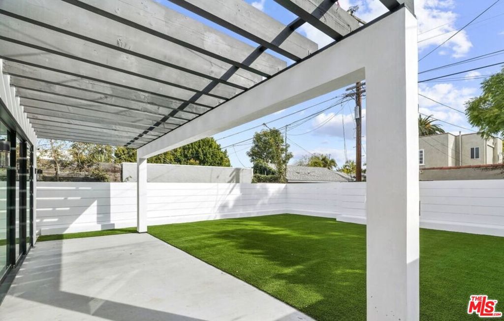 main property photo 47