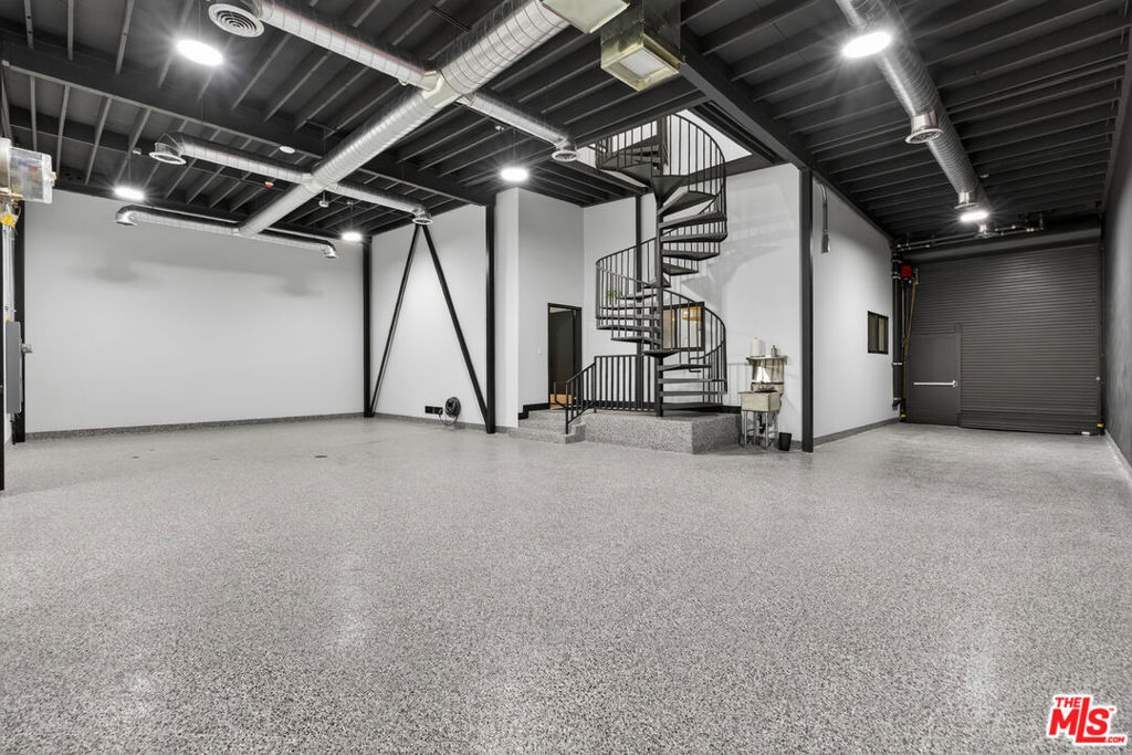 main property photo 63