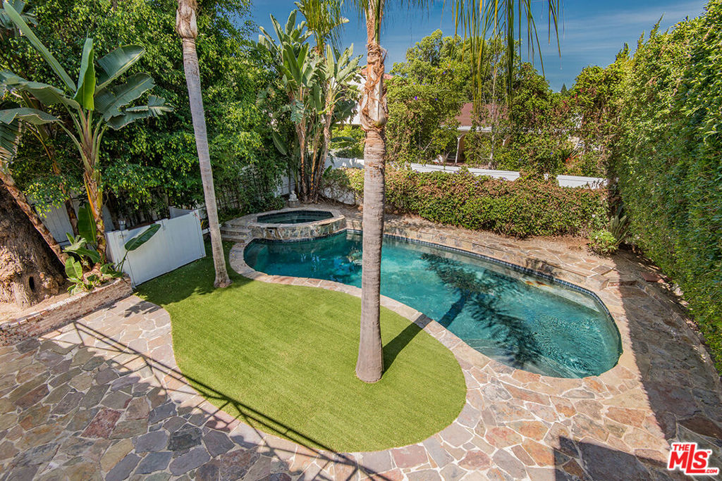 main property photo 27