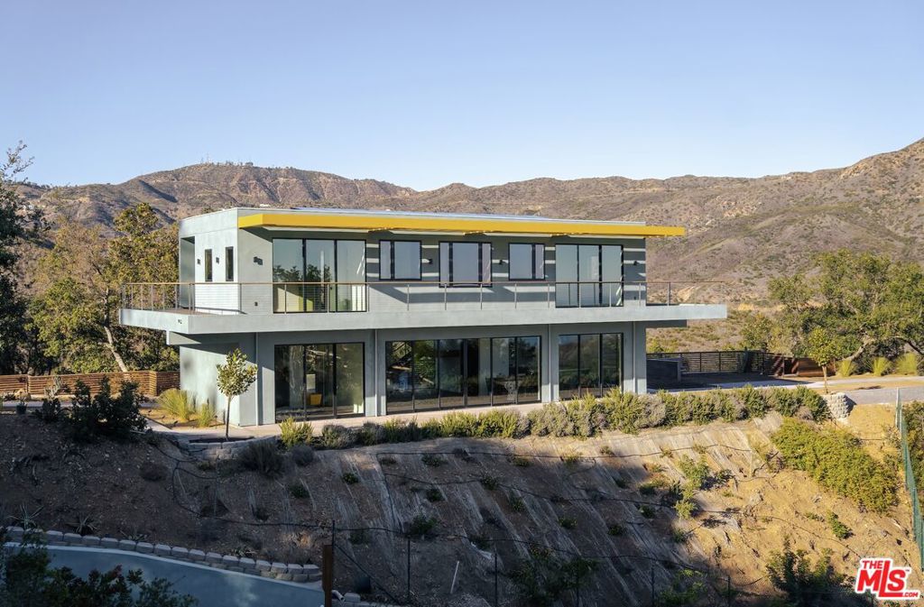 main property photo 7