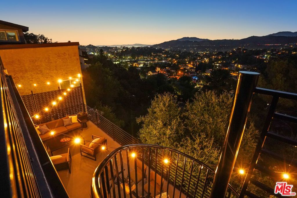 main property photo 66