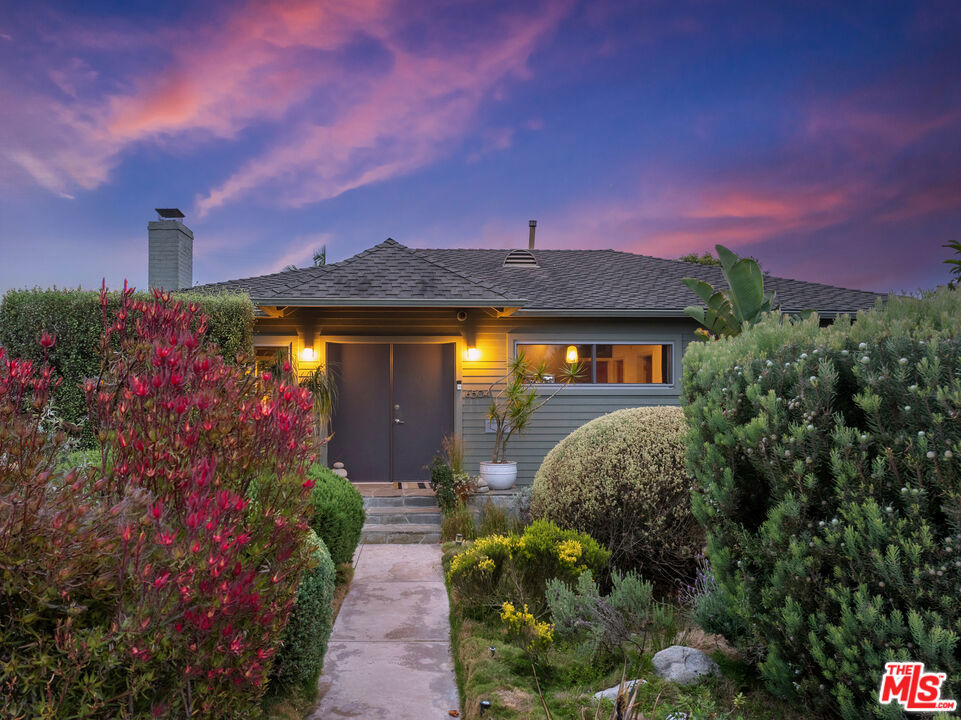 main property photo 54