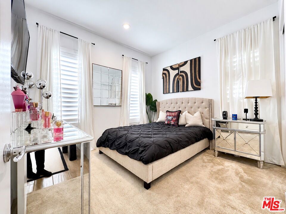 main property photo 63