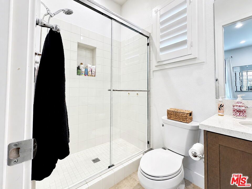 main property photo 65