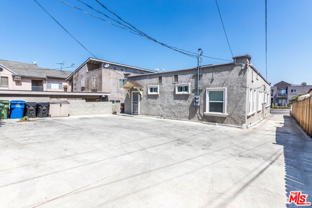 main property photo 16