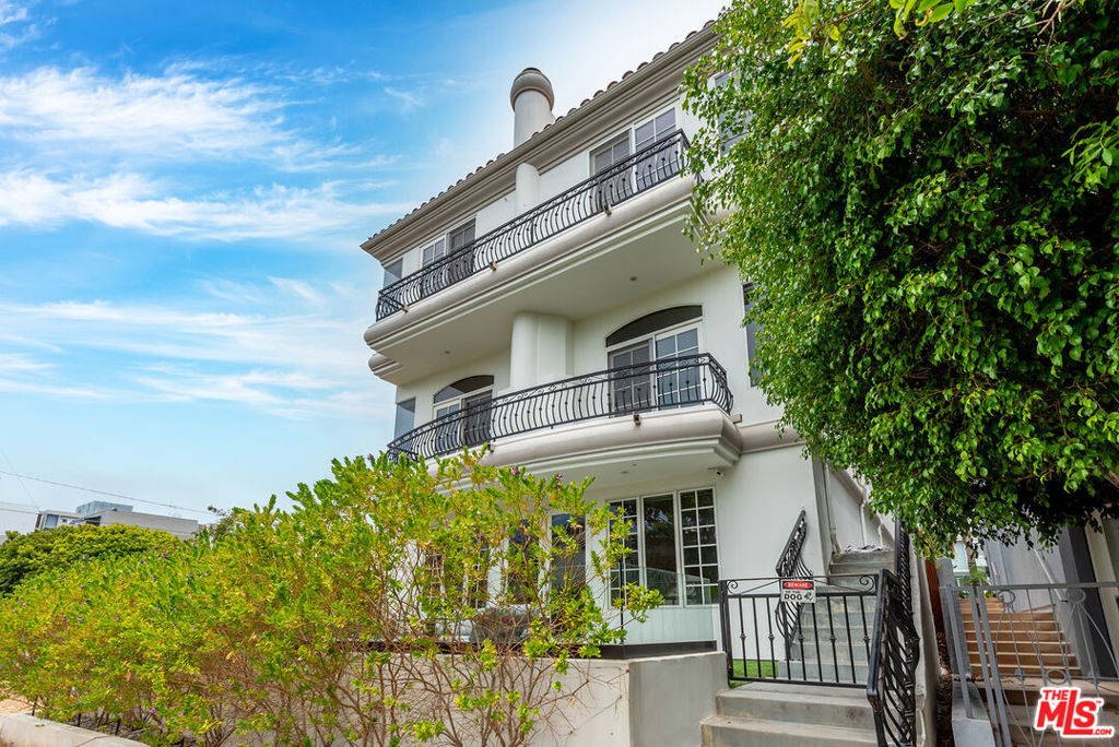 main property photo 60