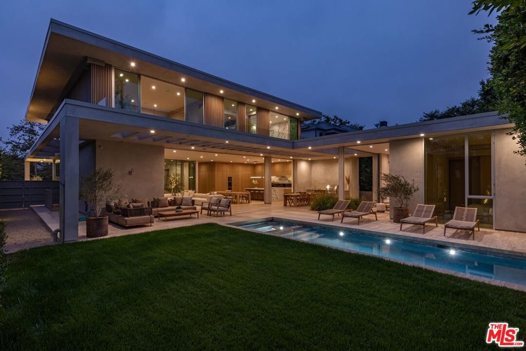main property photo 36