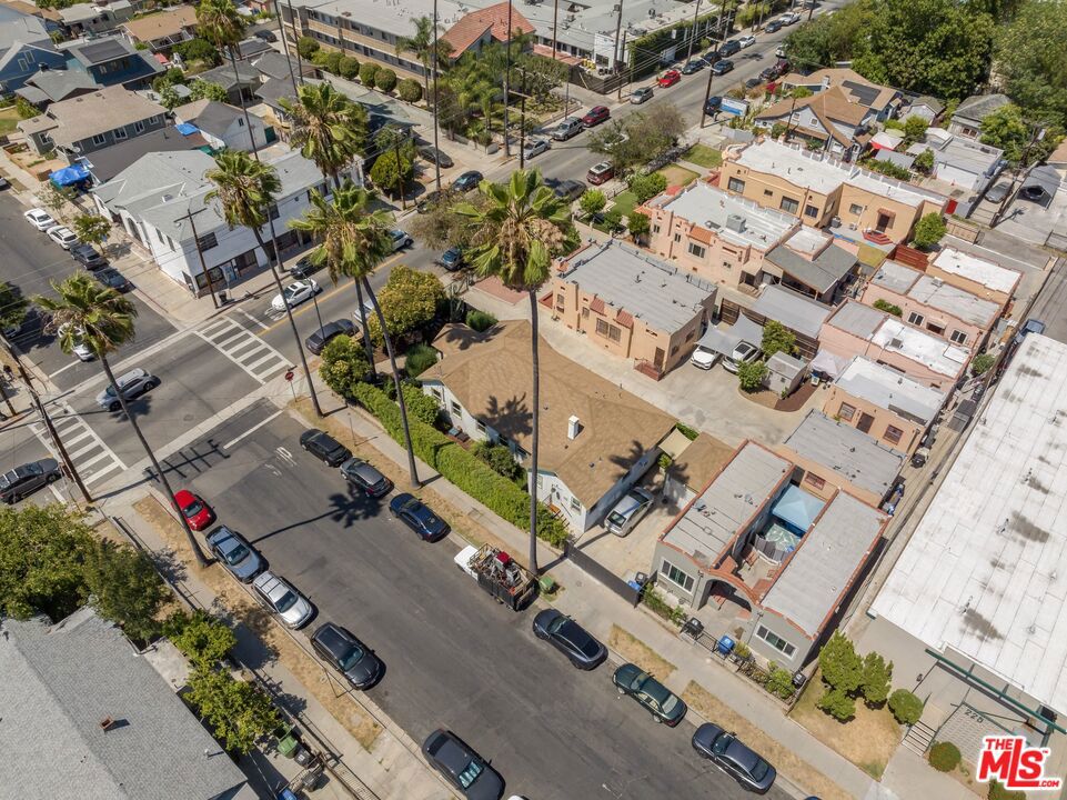 main property photo 19