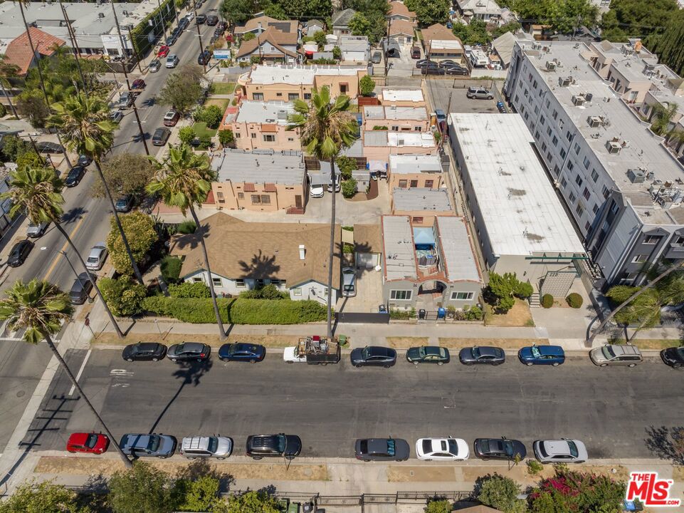 main property photo 20