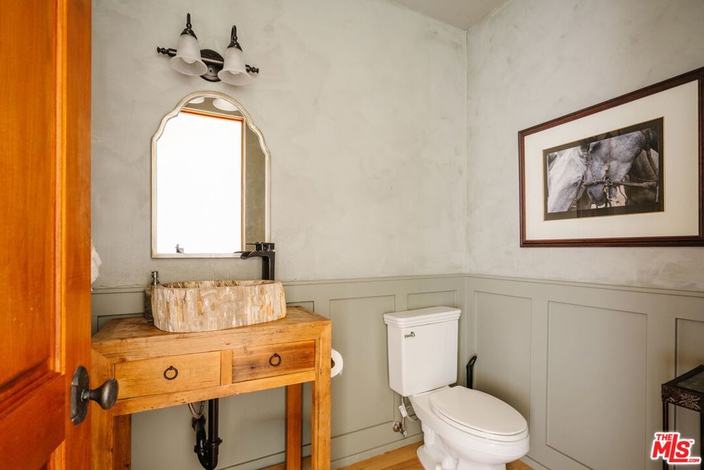 main property photo 59