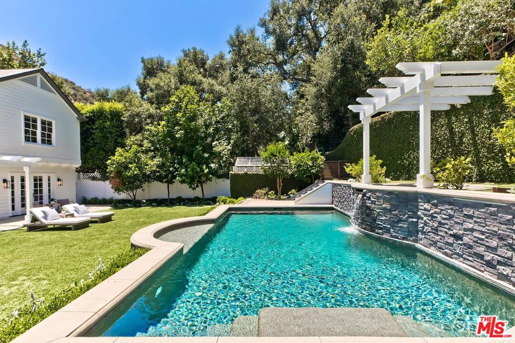 main property photo 61