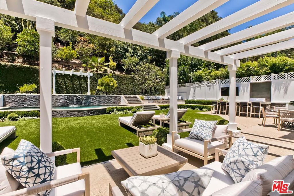 main property photo 66
