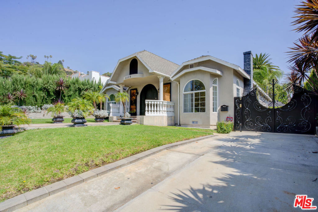 main property photo 2