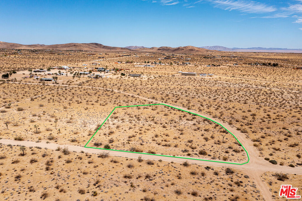 main property photo 11