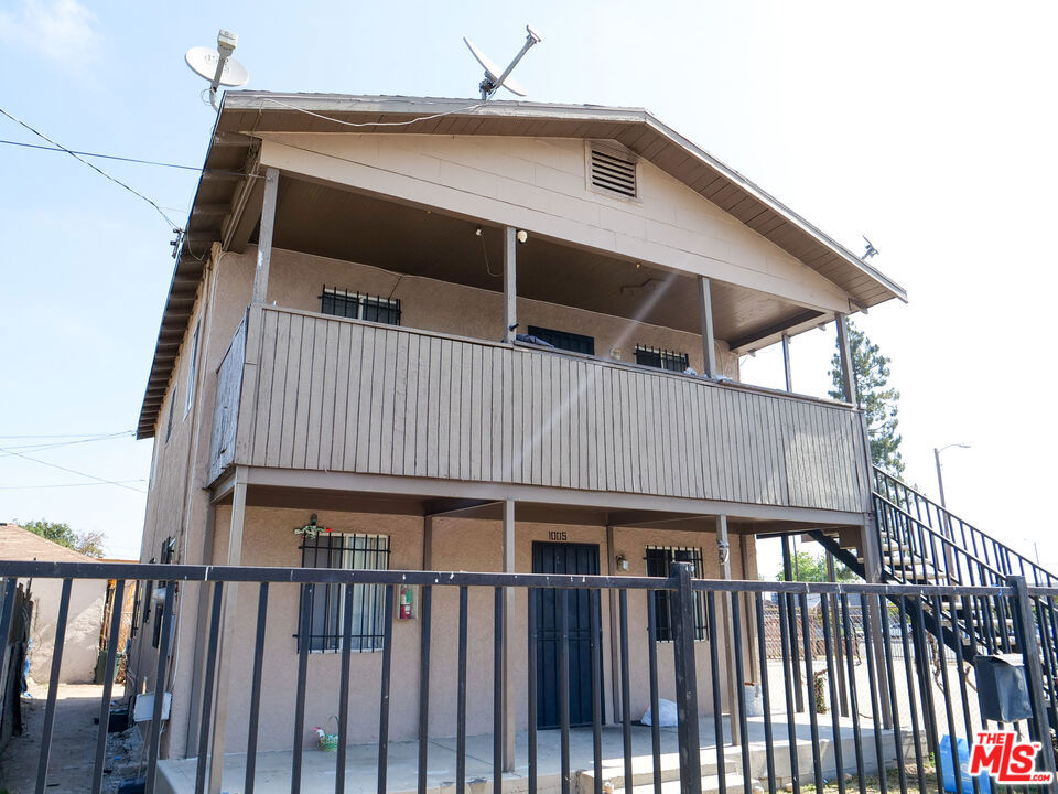 main property photo 17