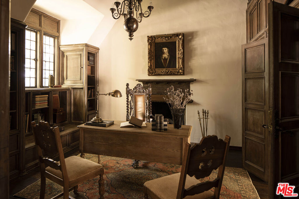 main property photo 16