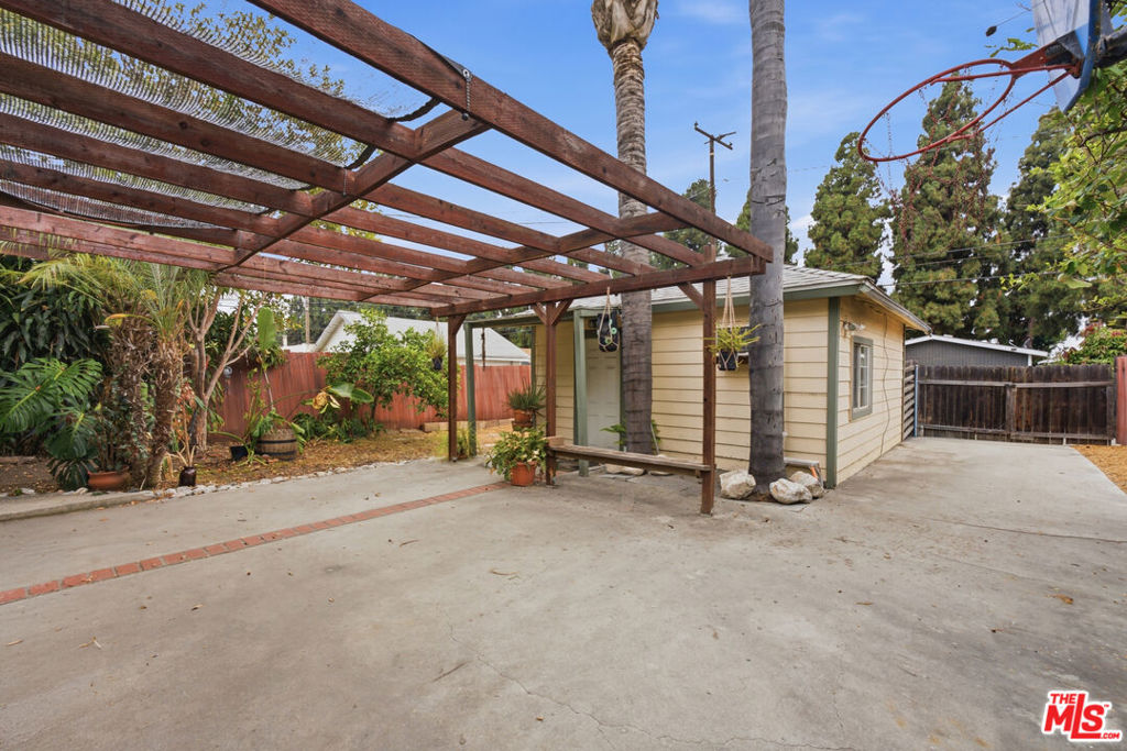 main property photo 58