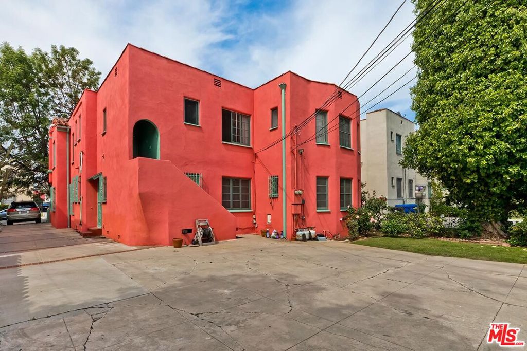 main property photo 12