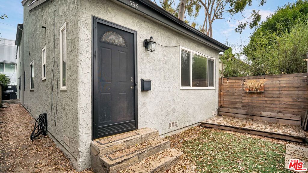 main property photo 31