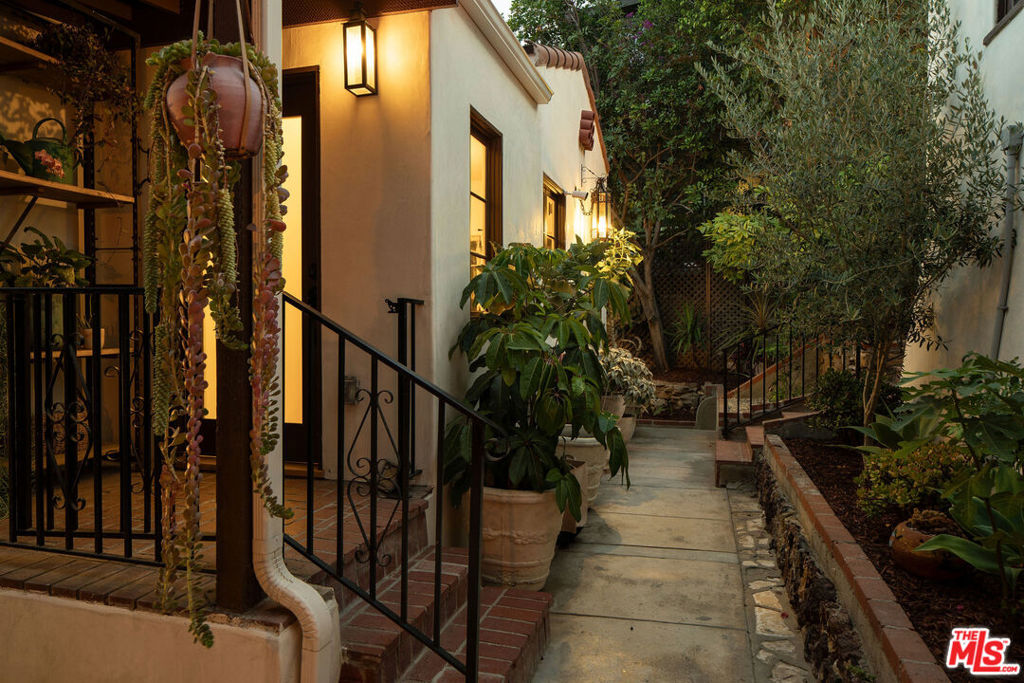 main property photo 70