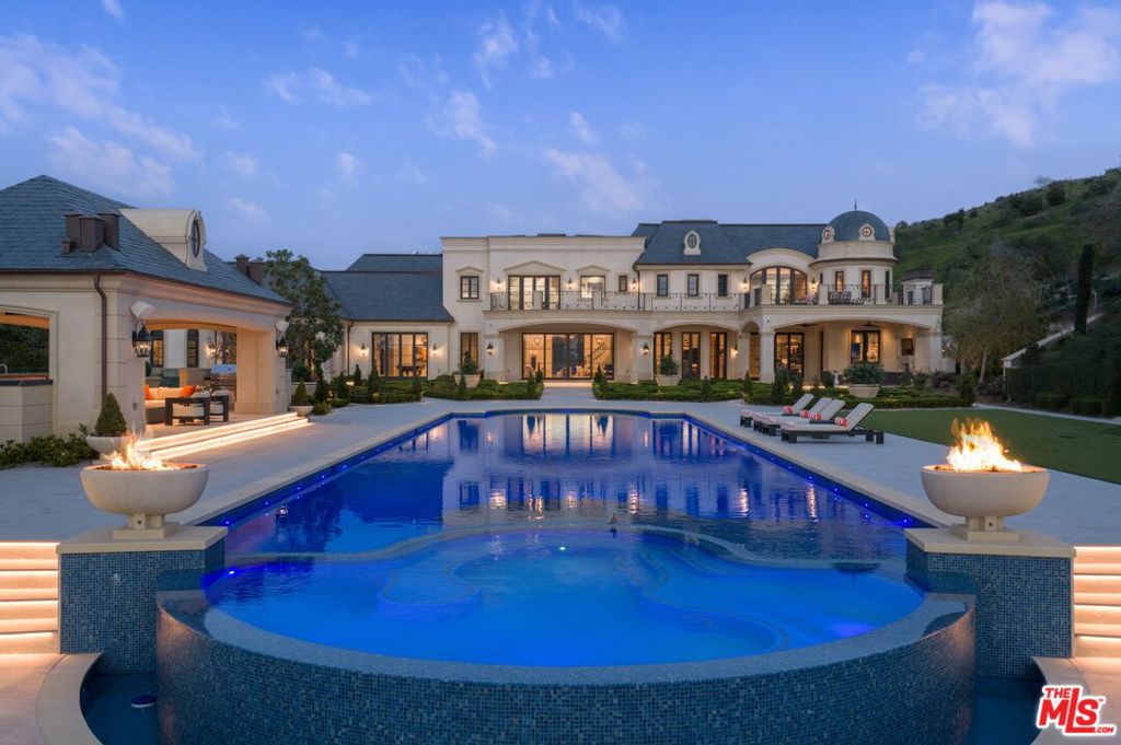main property photo 45
