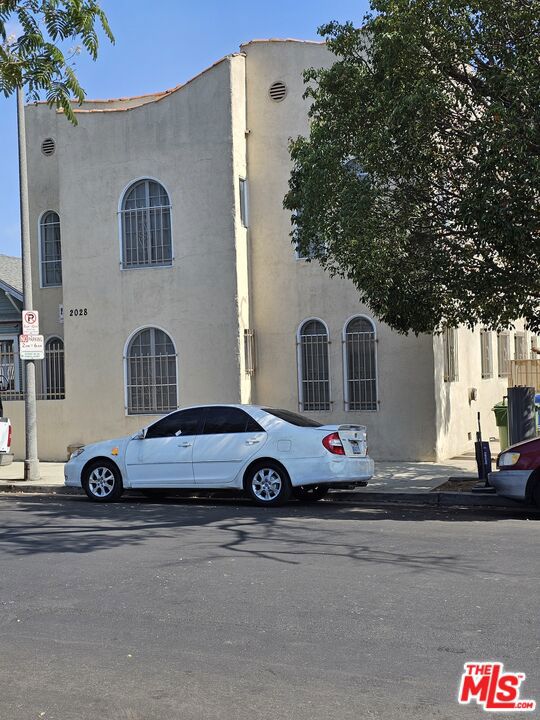 main property photo 4