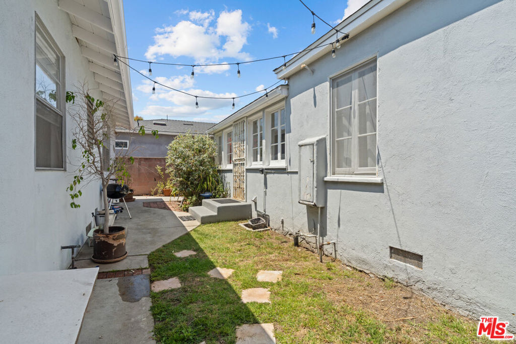 main property photo 22