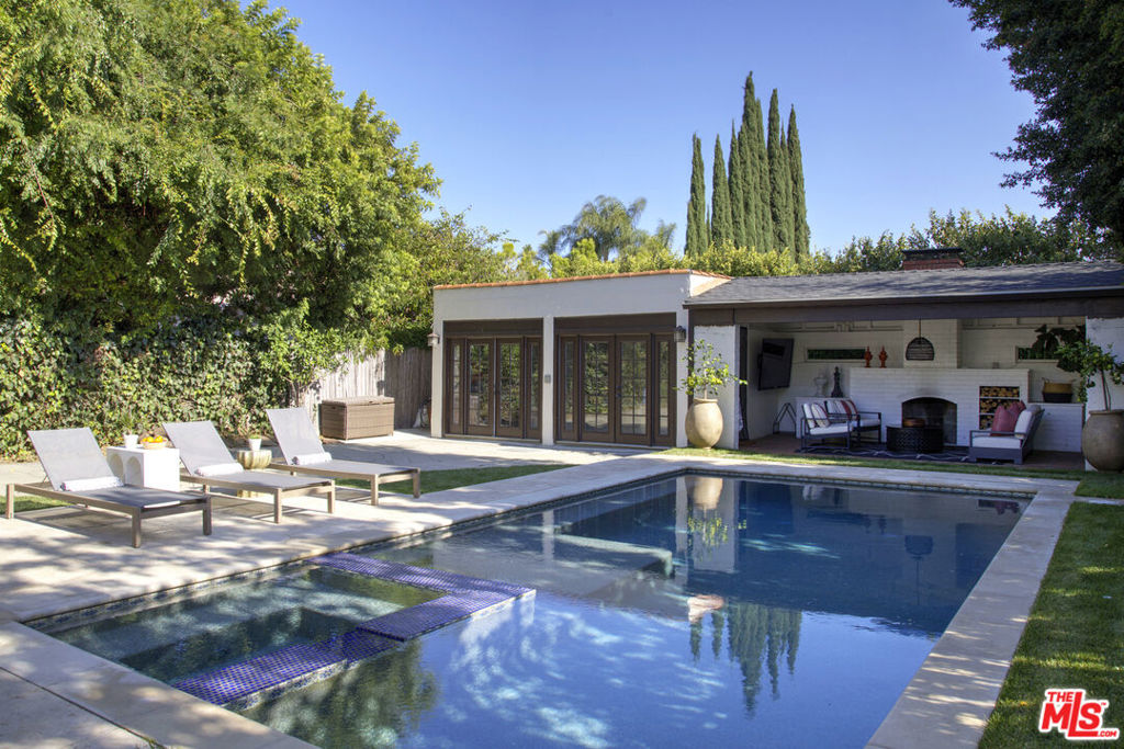 main property photo 59