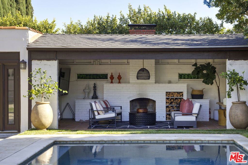 main property photo 60