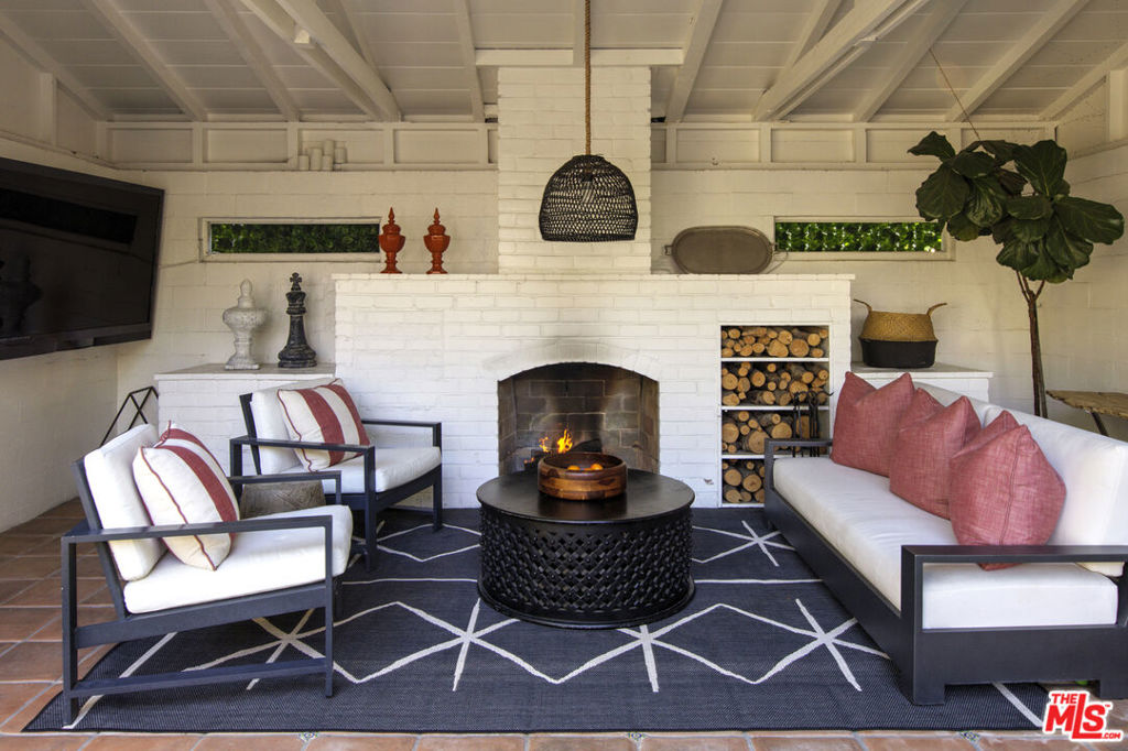 main property photo 61