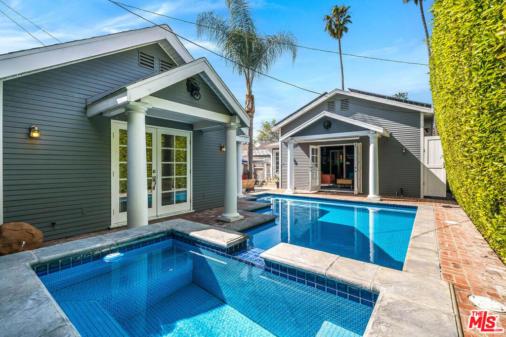 main property photo 23
