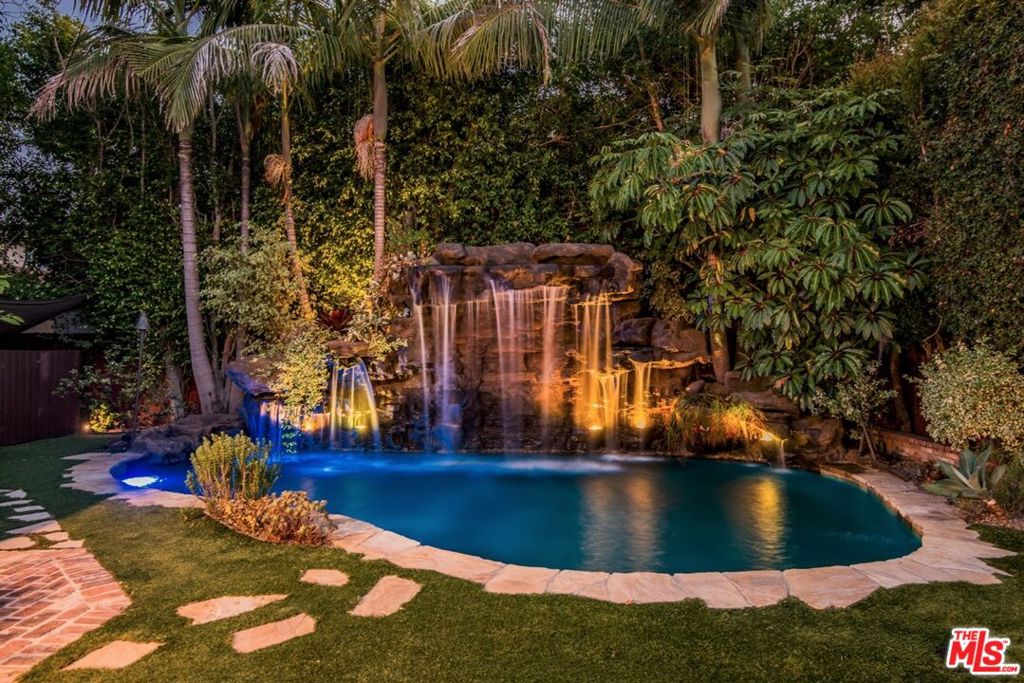 main property photo 59