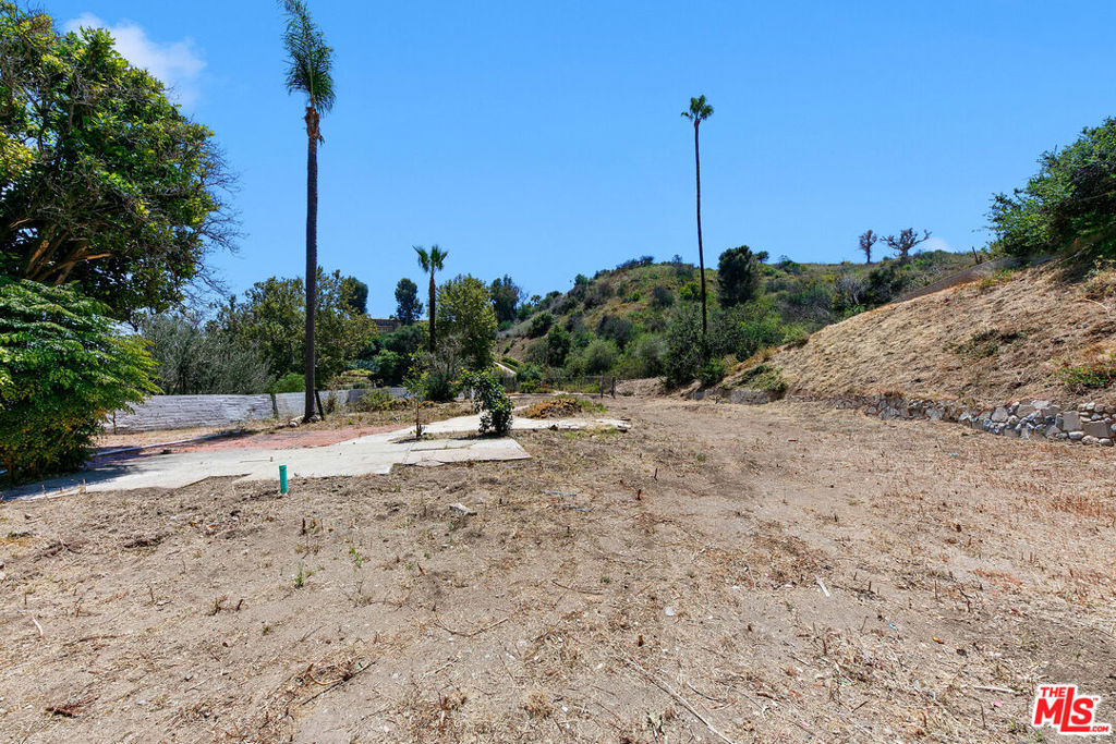 main property photo 7