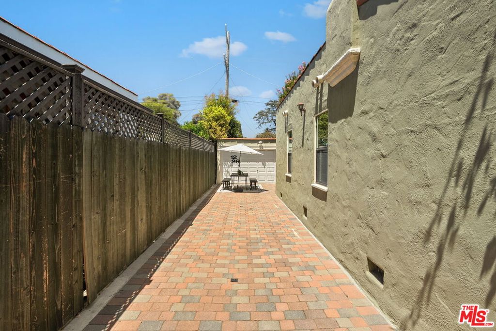 main property photo 51