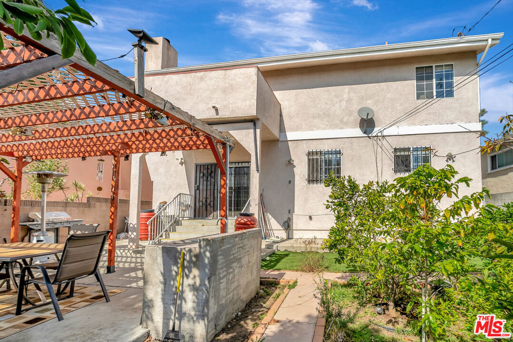 main property photo 31