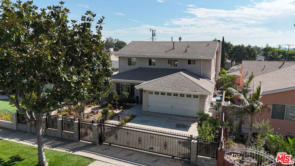 main property photo 35