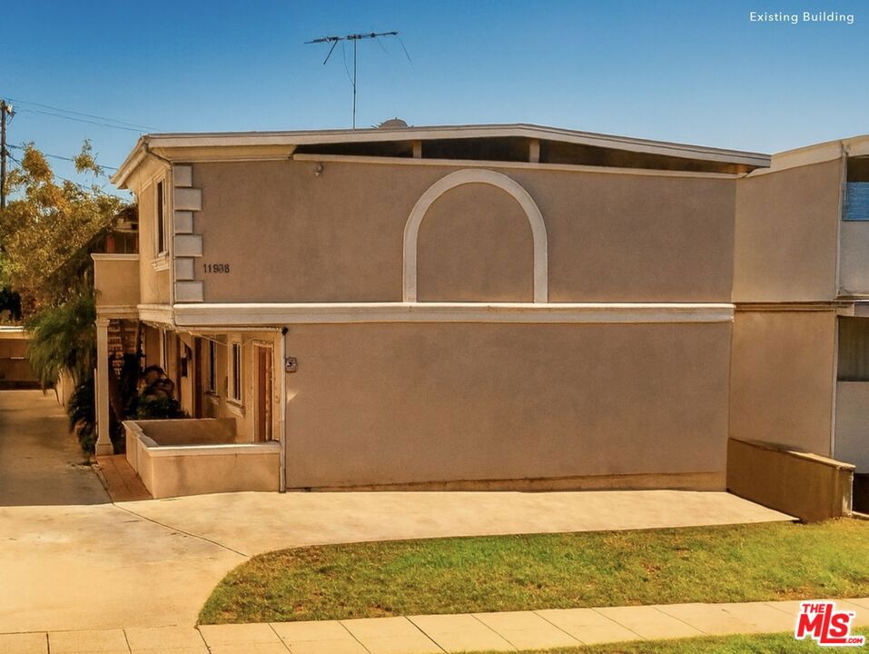 main property photo 3