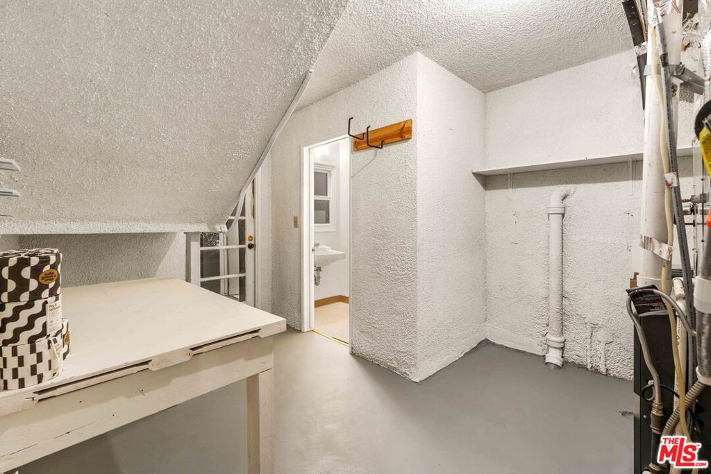 main property photo 70