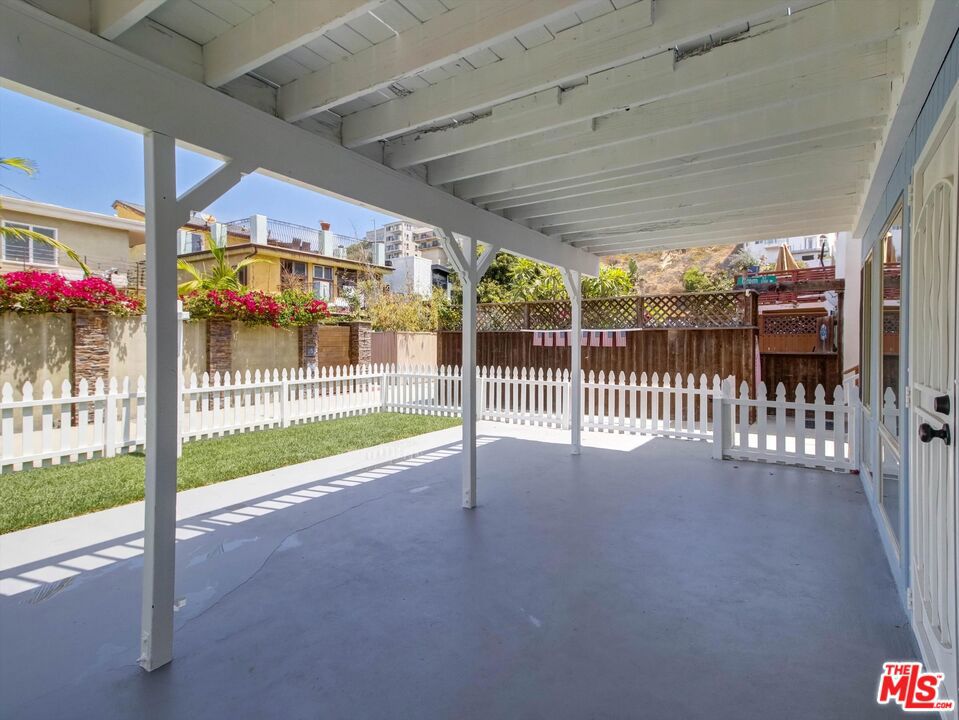 main property photo 48