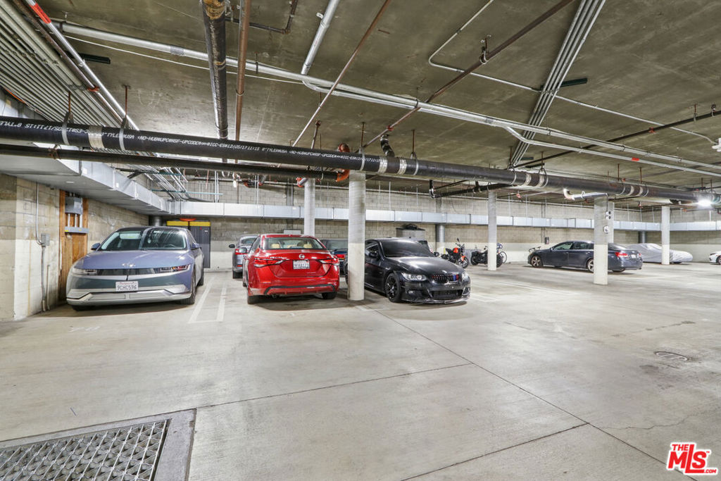 main property photo 16
