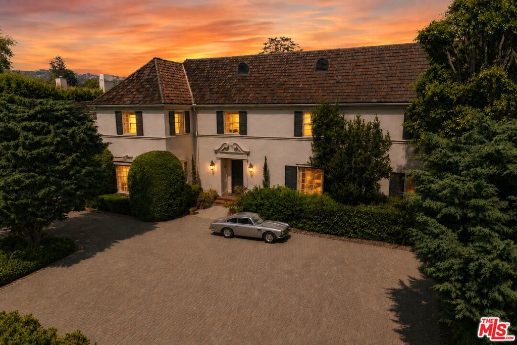 main property photo 4
