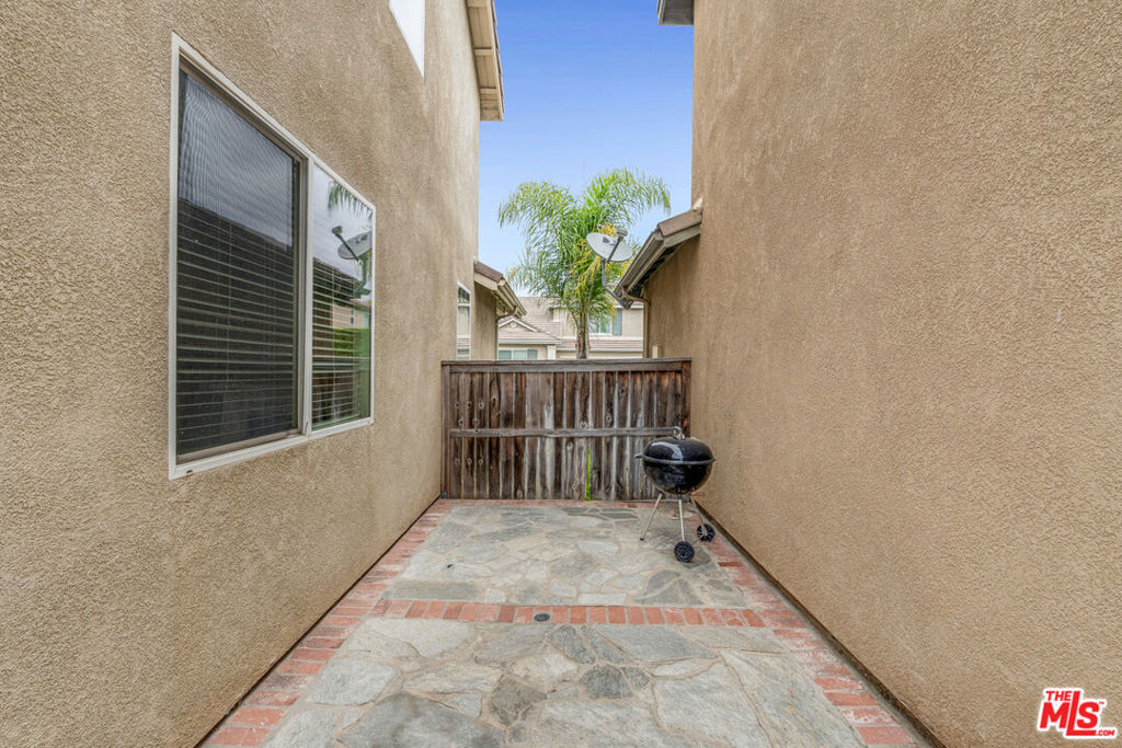 main property photo 45