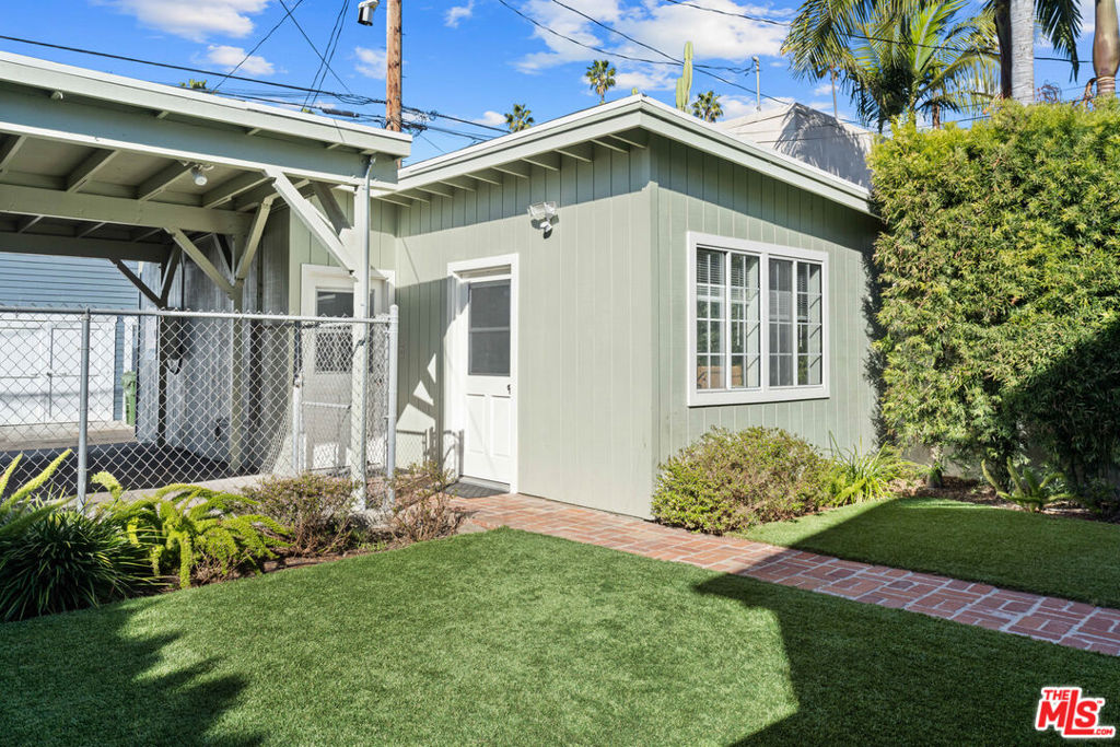 main property photo 44