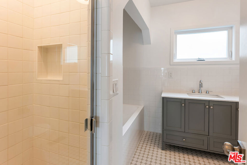 main property photo 63