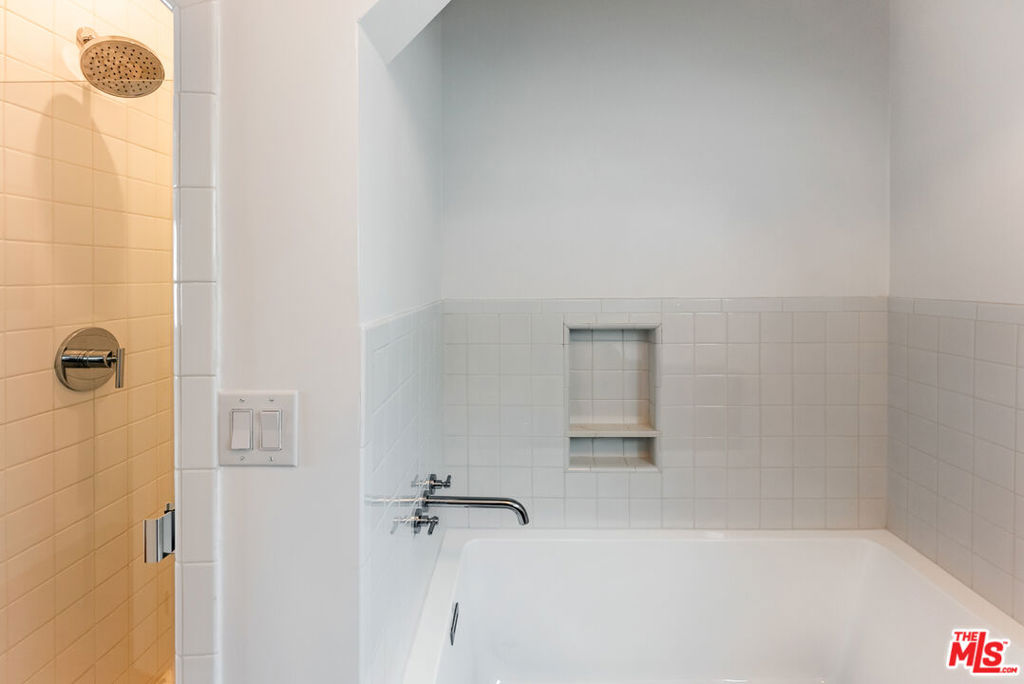 main property photo 65