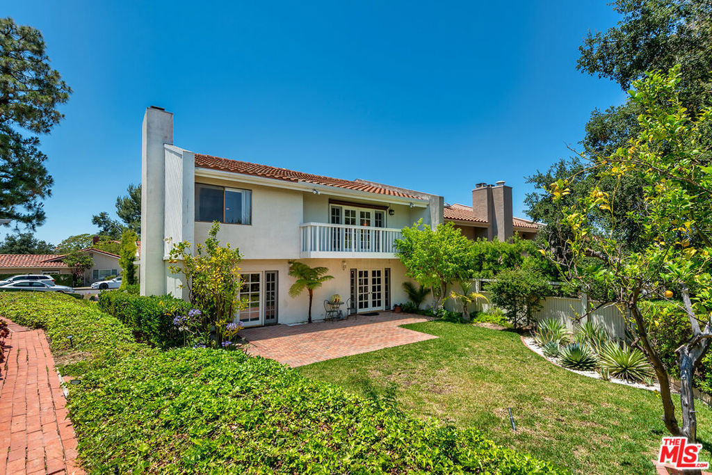 main property photo 45