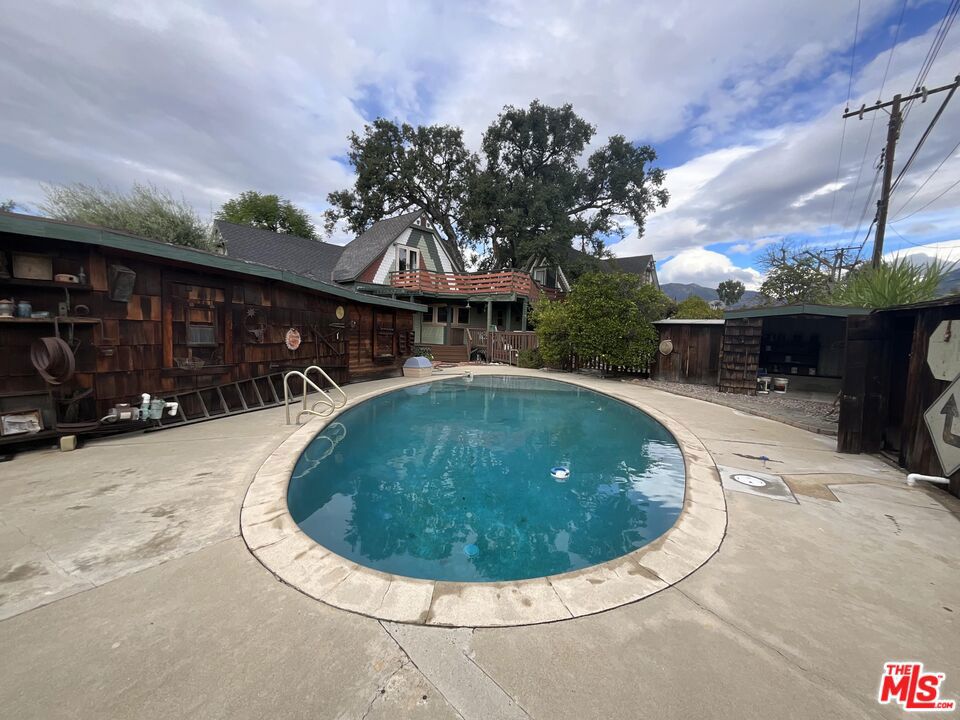 main property photo 29