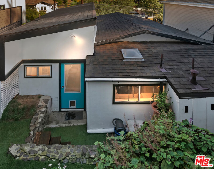 main property photo 22